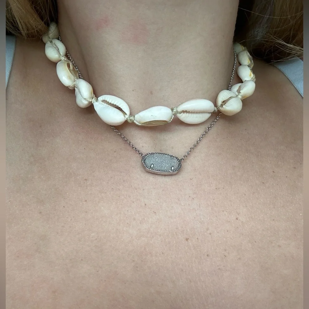 Shell necklace - Picture 3 of 3